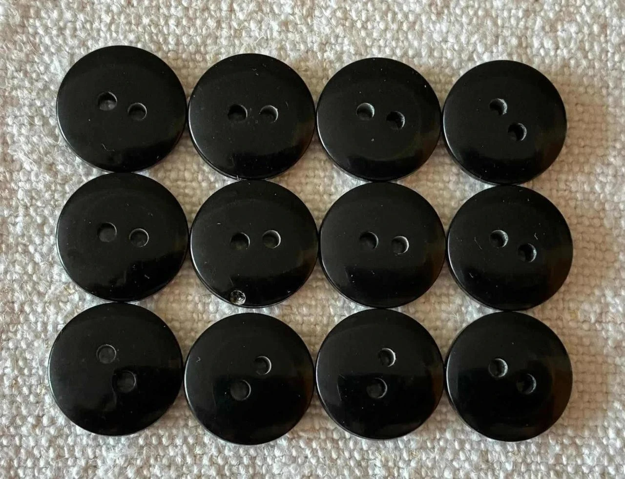 Set of 12 Black Vintage Buttons with Gold Detail – 15mm – photo 2